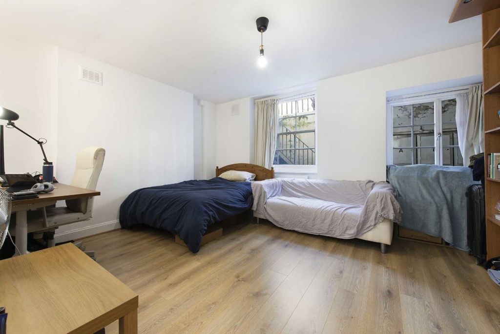 Property photo 2 of 4