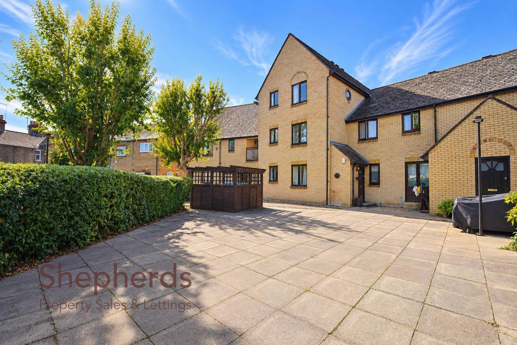 Property photo 1 of 12 9A8A598c-6911-4475-Af13-4B4F09Ea43c4.Jpg