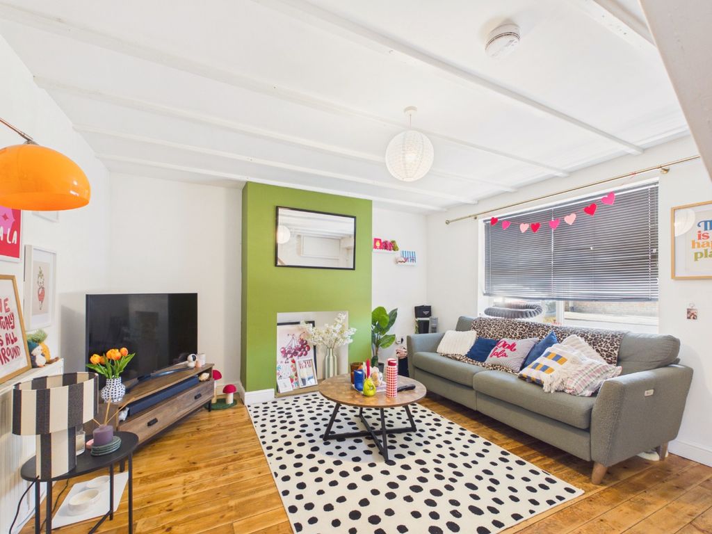 Property photo 2 of 12 5322203