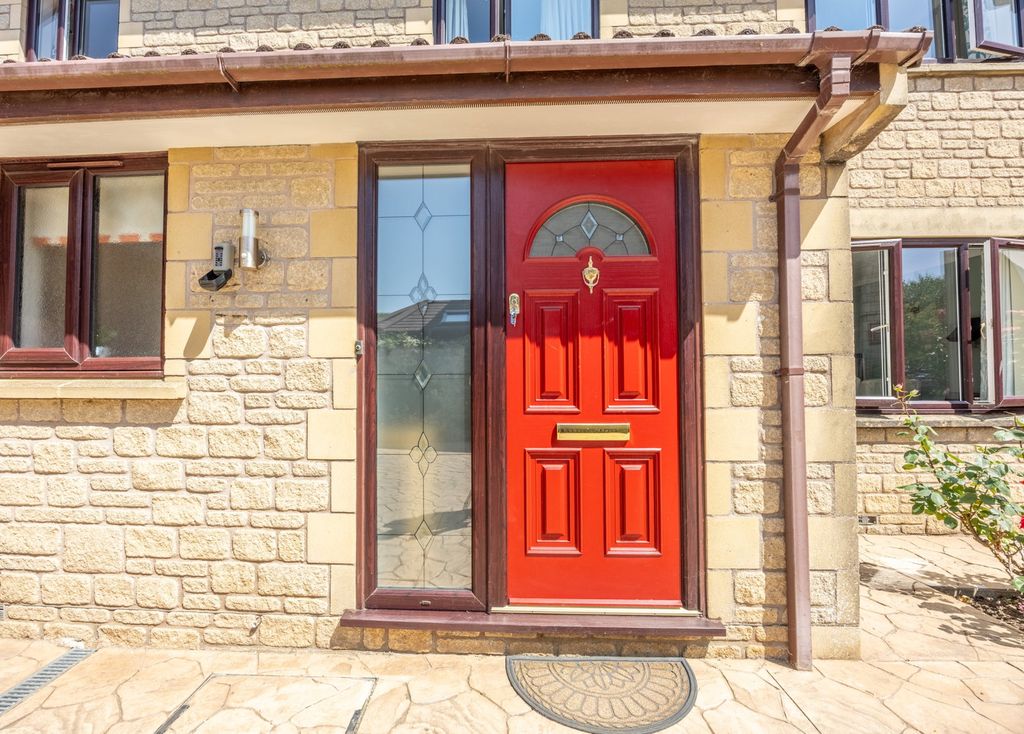Property photo 2 of 55