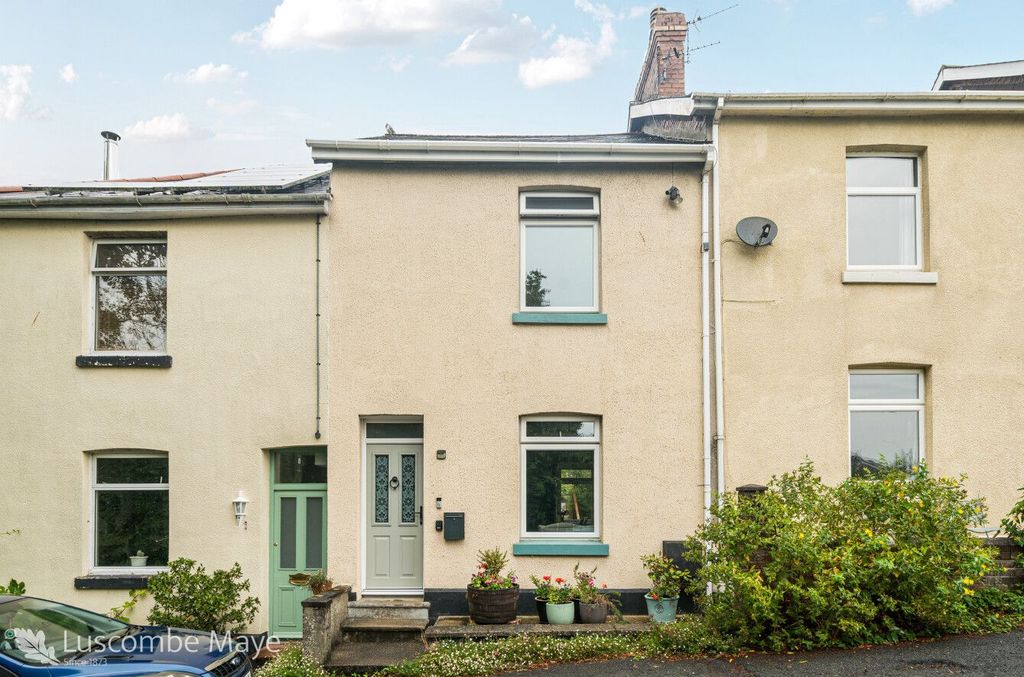 Property photo 1 of 16