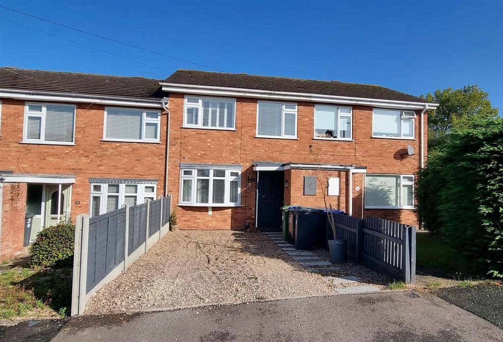 Property photo 1 of 17 Front