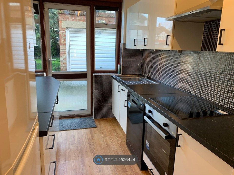 Property photo 2 of 24