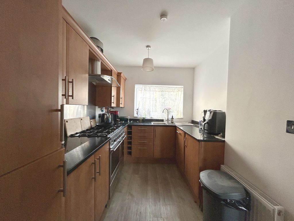 Property photo 3 of 5 Photo 2