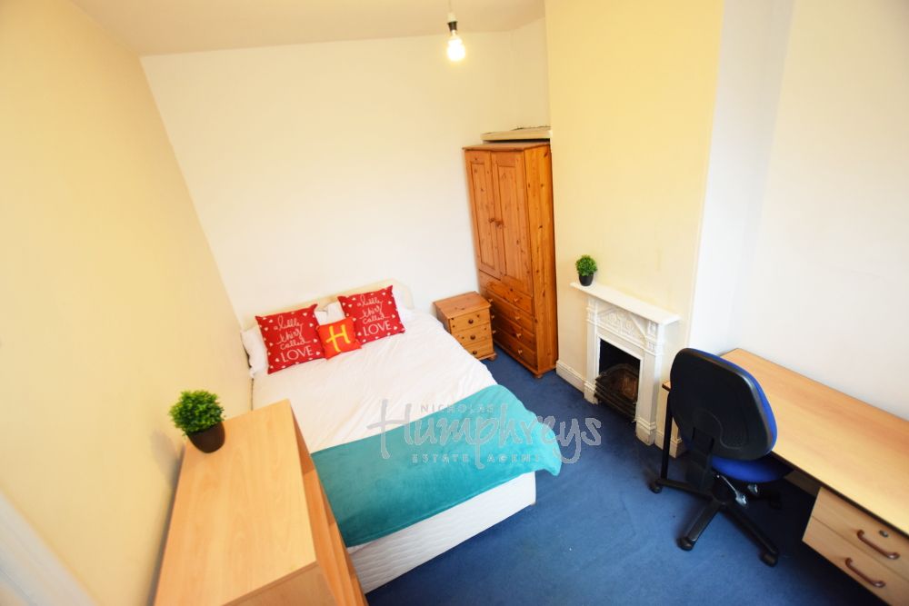 Property photo 3 of 7