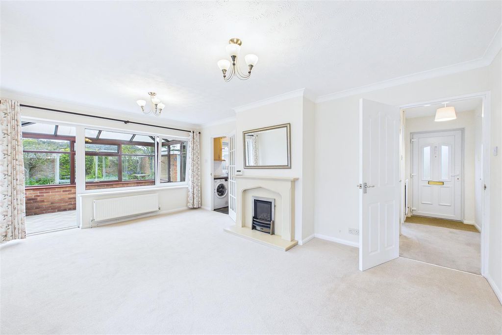 Property photo 2 of 14