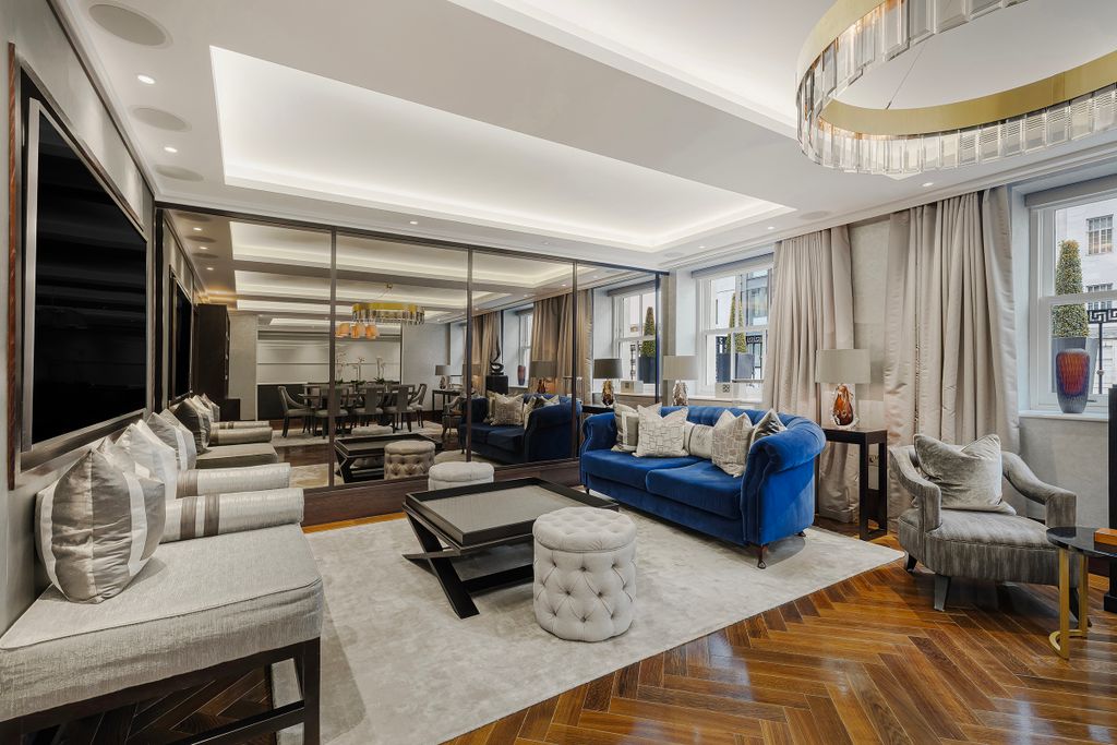 Property photo 2 of 22