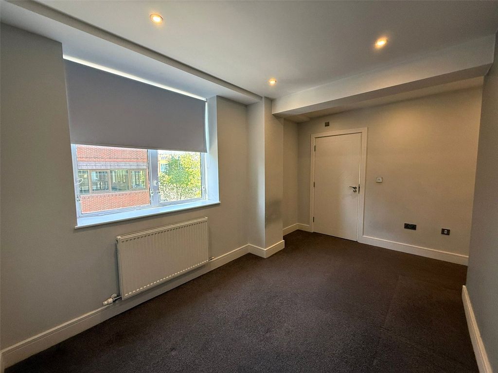Property photo 3 of 7 Picture No. 09