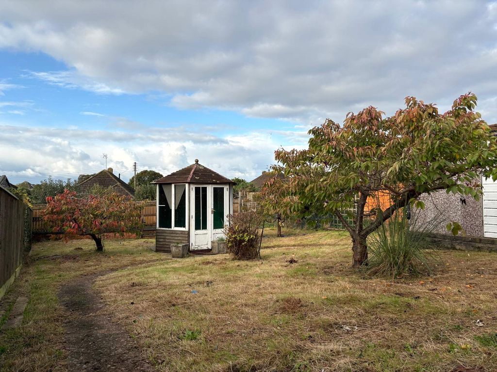 Property photo 3 of 10 Picture No. 02