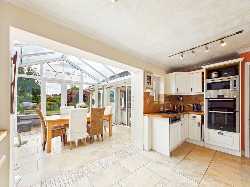 Property photo 3 of 40 Picture No. 44