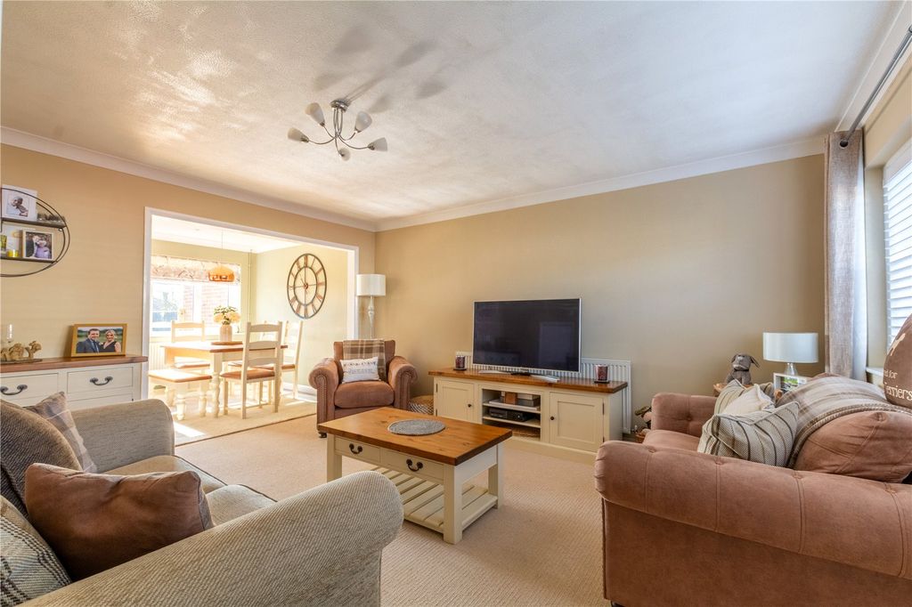 Property photo 2 of 17 Picture No. 13