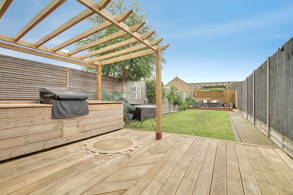 Property photo 3 of 15