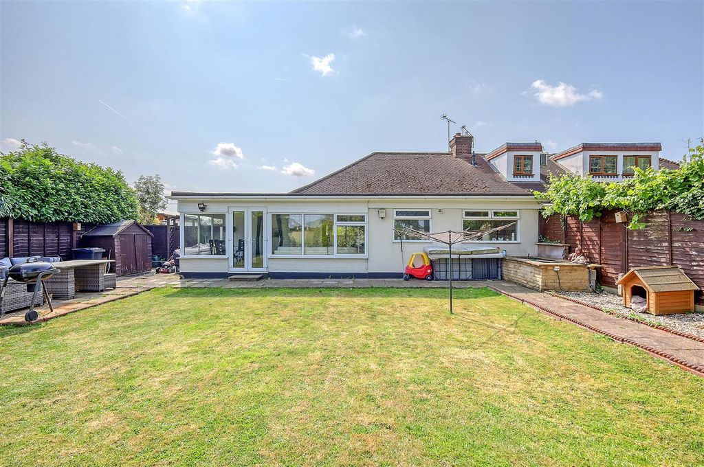 Property photo 3 of 31