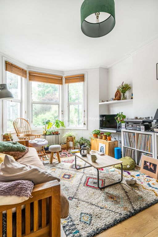 Property photo 2 of 5 9345A295-6B07-46c6-B