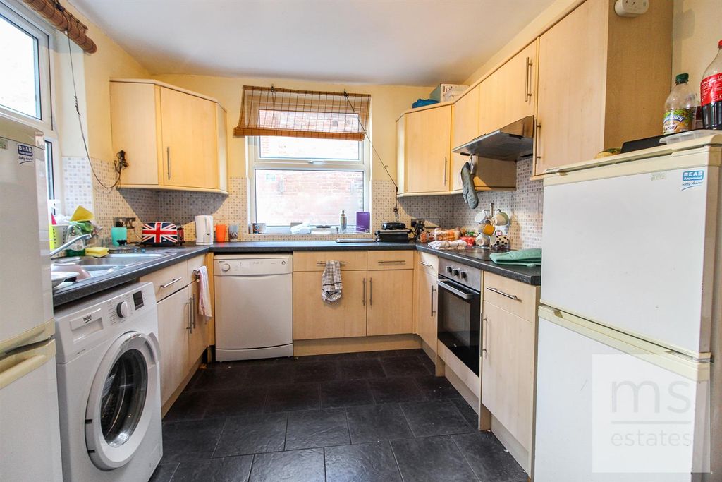 Property photo 2 of 12 Img_8534.Jpg