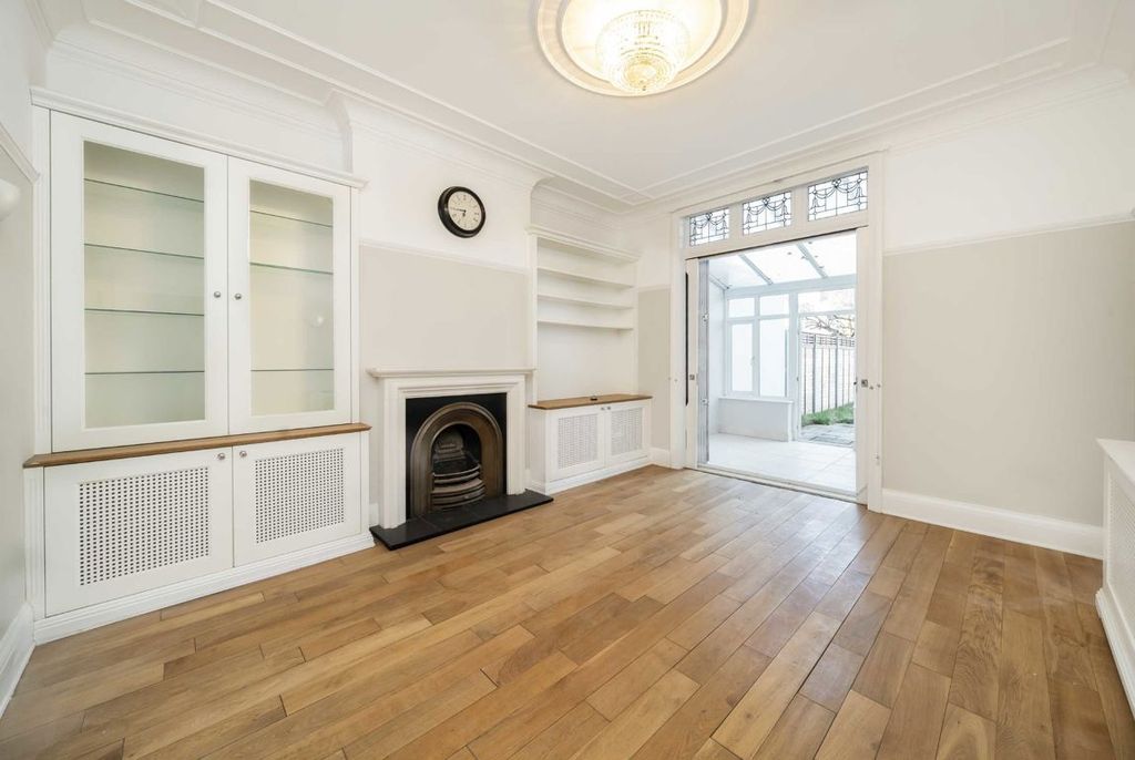 Property photo 3 of 9