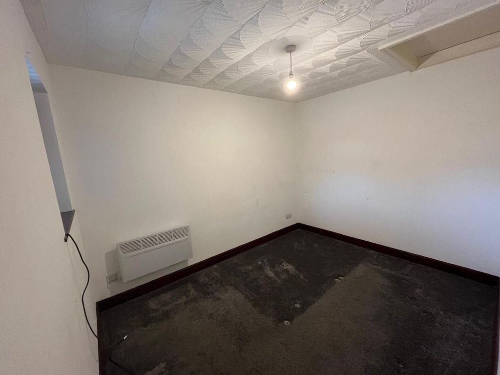 Property photo 3 of 12 Bedroom