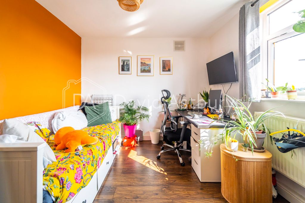 Property photo 3 of 10 Ndb06761