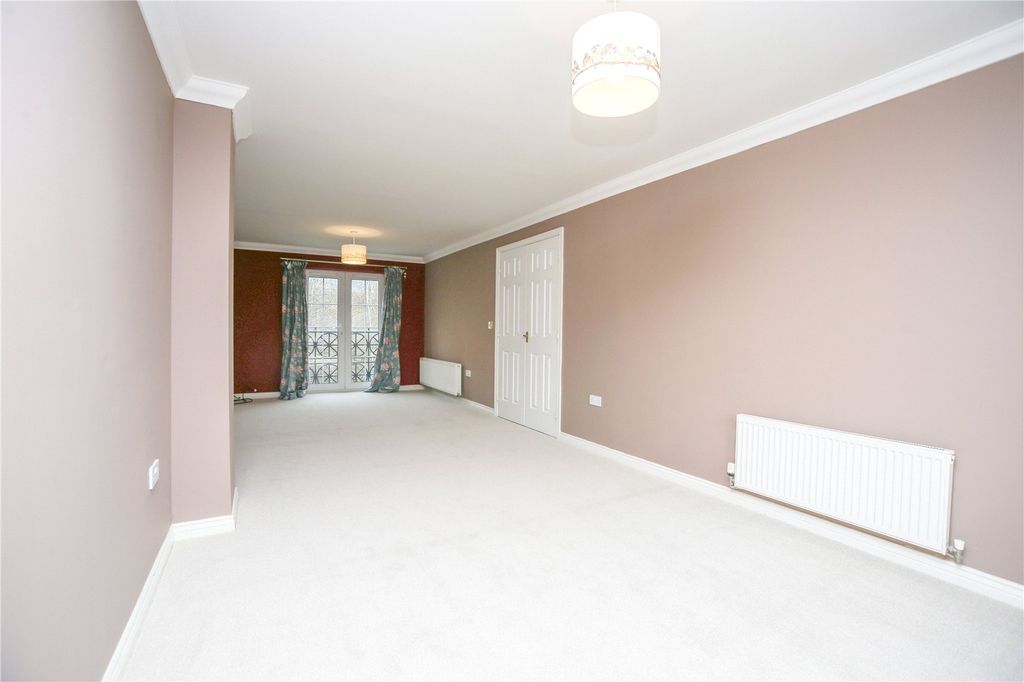 Property photo 3 of 26 Picture No. 09