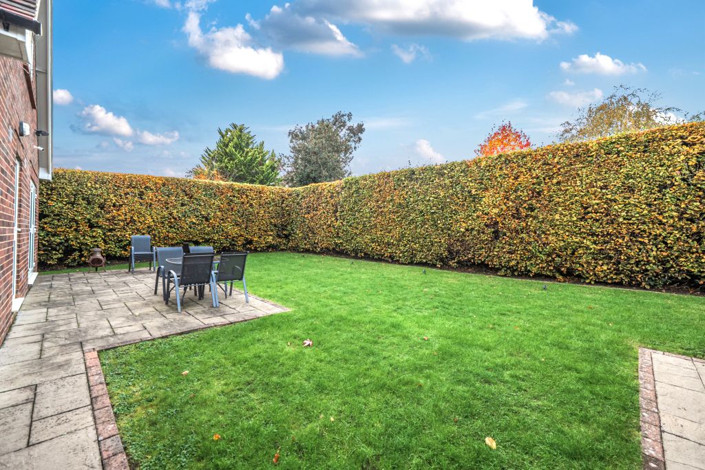 Property photo 2 of 16