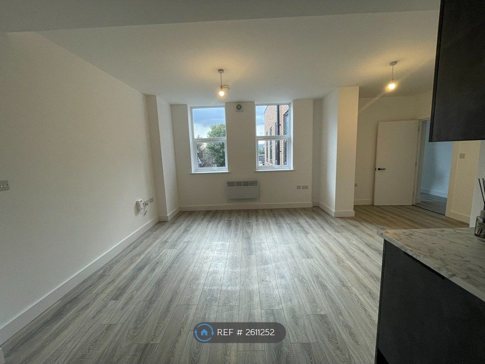 Property photo 3 of 13