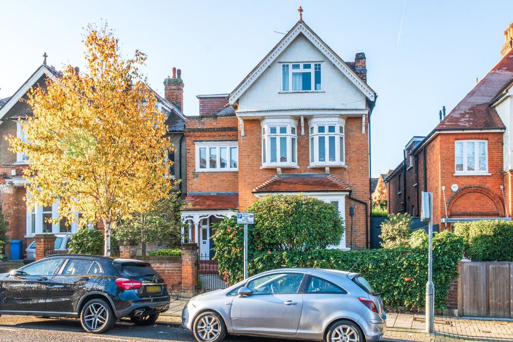 Property photo 2 of 8 Picture No. 14