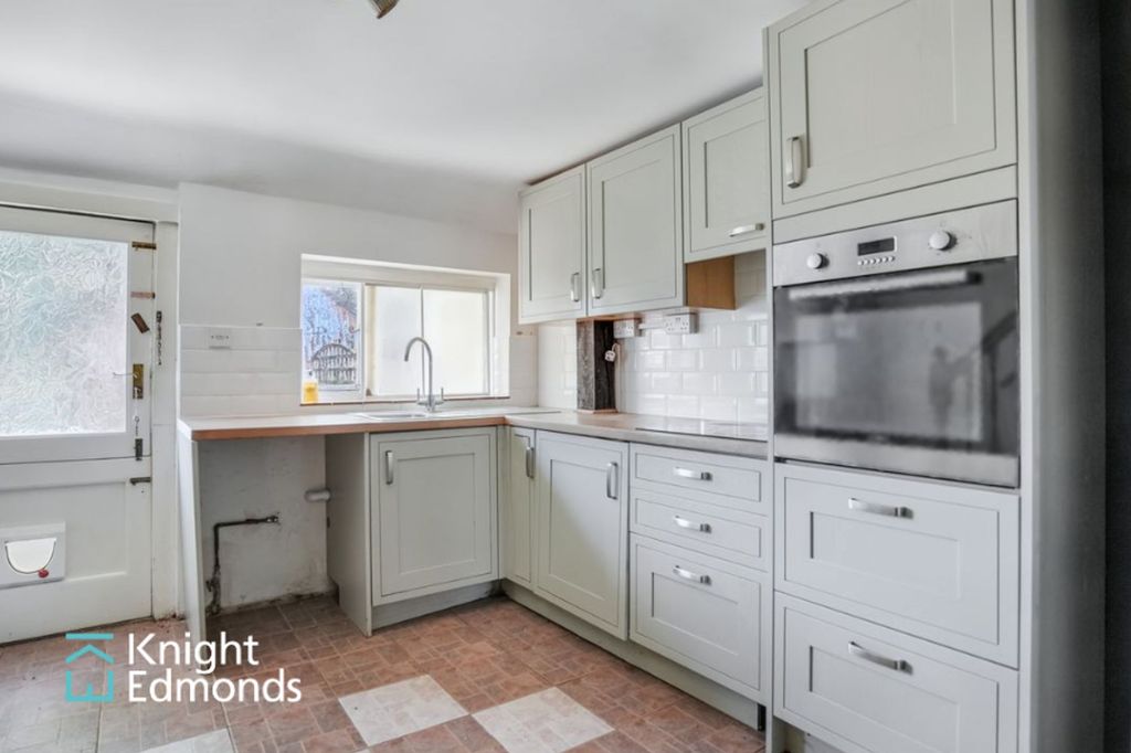 Property photo 2 of 13