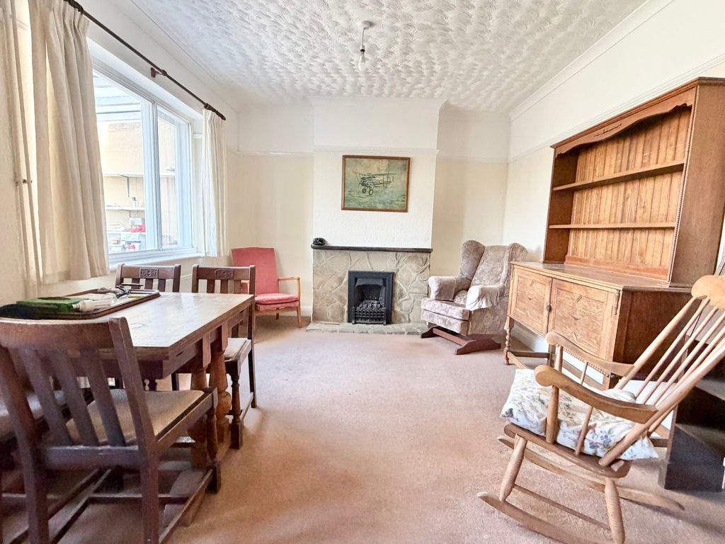 Property photo 3 of 22