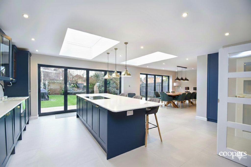 Property photo 2 of 19 Kitchen/Dining Area