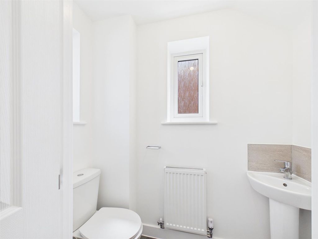 Property photo 3 of 21