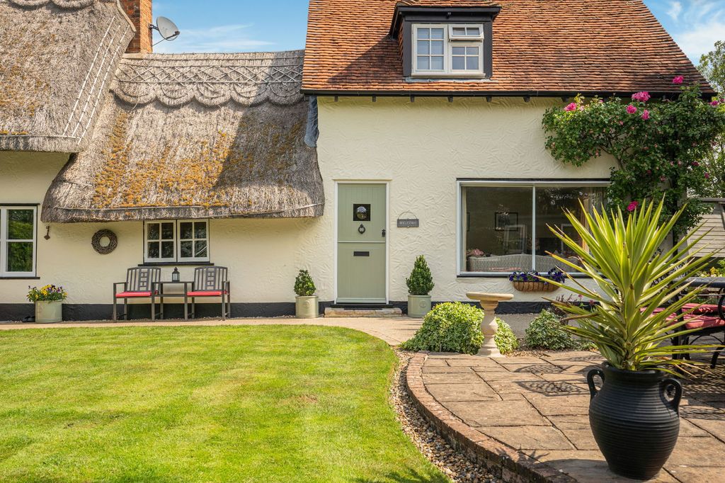 Property photo 2 of 39