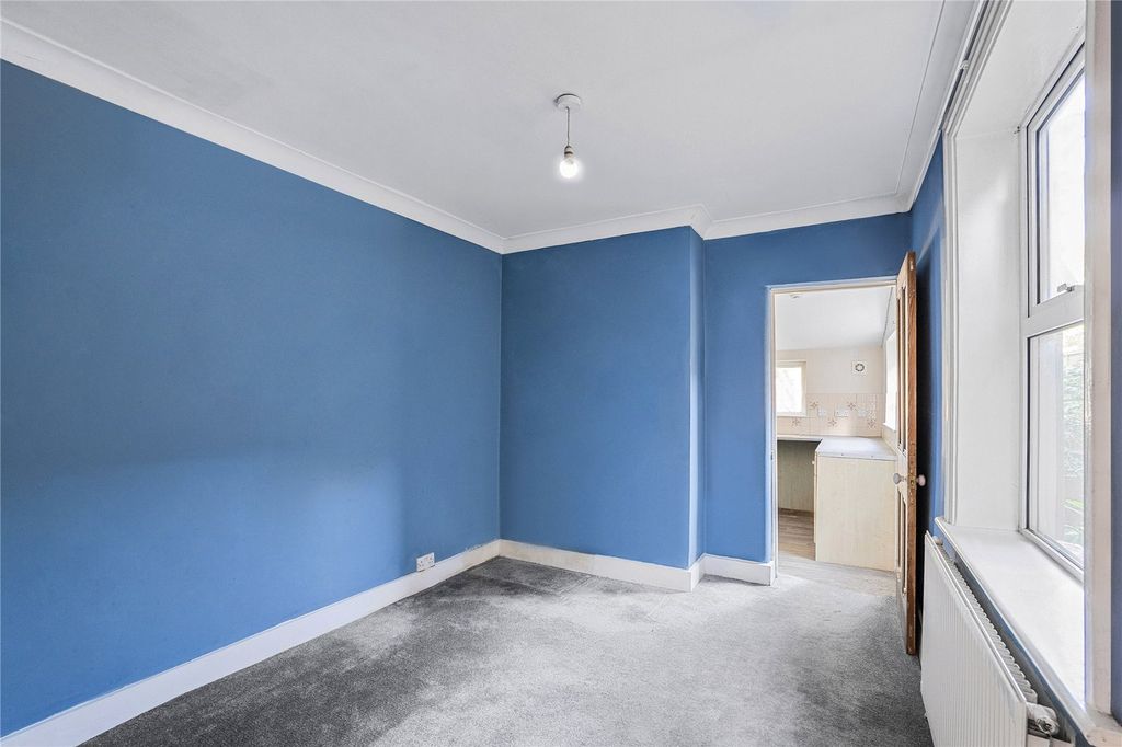 Property photo 3 of 13 Picture No. 12