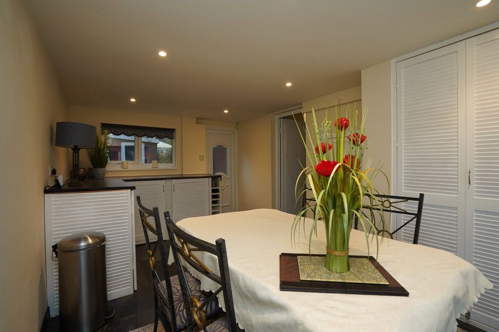 Property photo 2 of 16 Dining Room