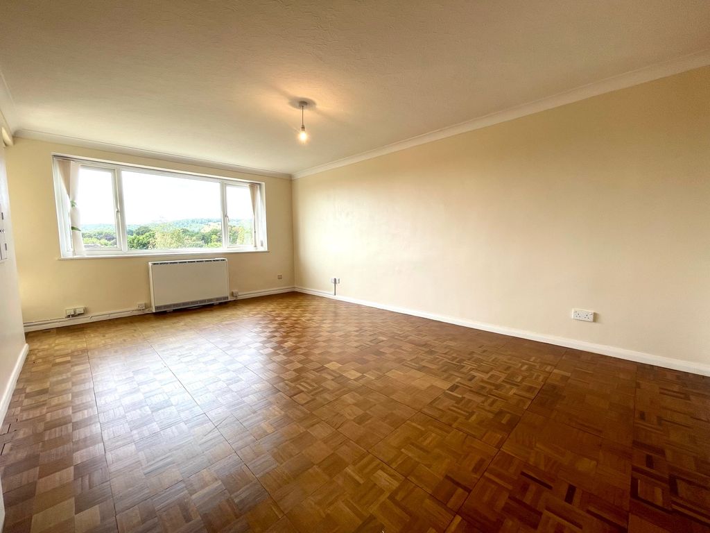 Property photo 3 of 9 Living Room