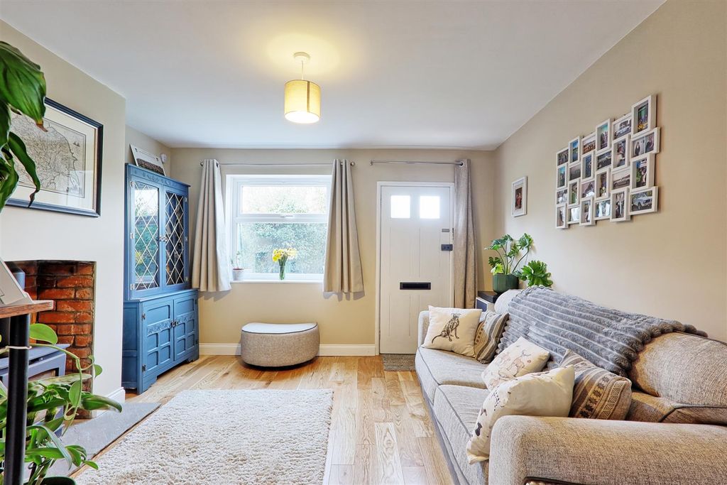 Property photo 2 of 19 Img_8584_5_6_Easyhdr-Interior3.Jpg