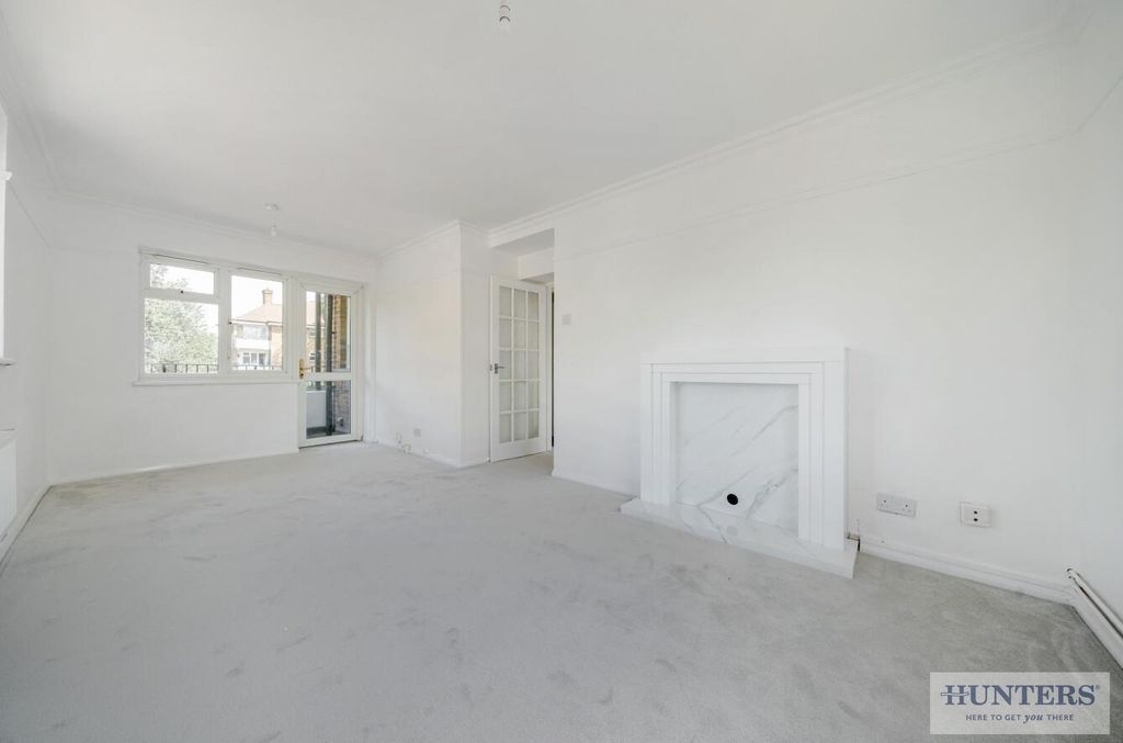 Property photo 2 of 19 20A4608F-8780-4c17-A9cd-d299A529cd24.Jpg
