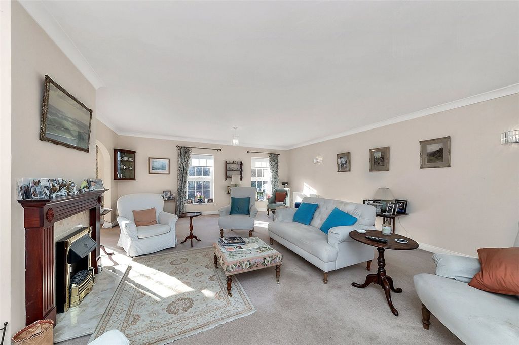 Property photo 3 of 23 Picture No. 03