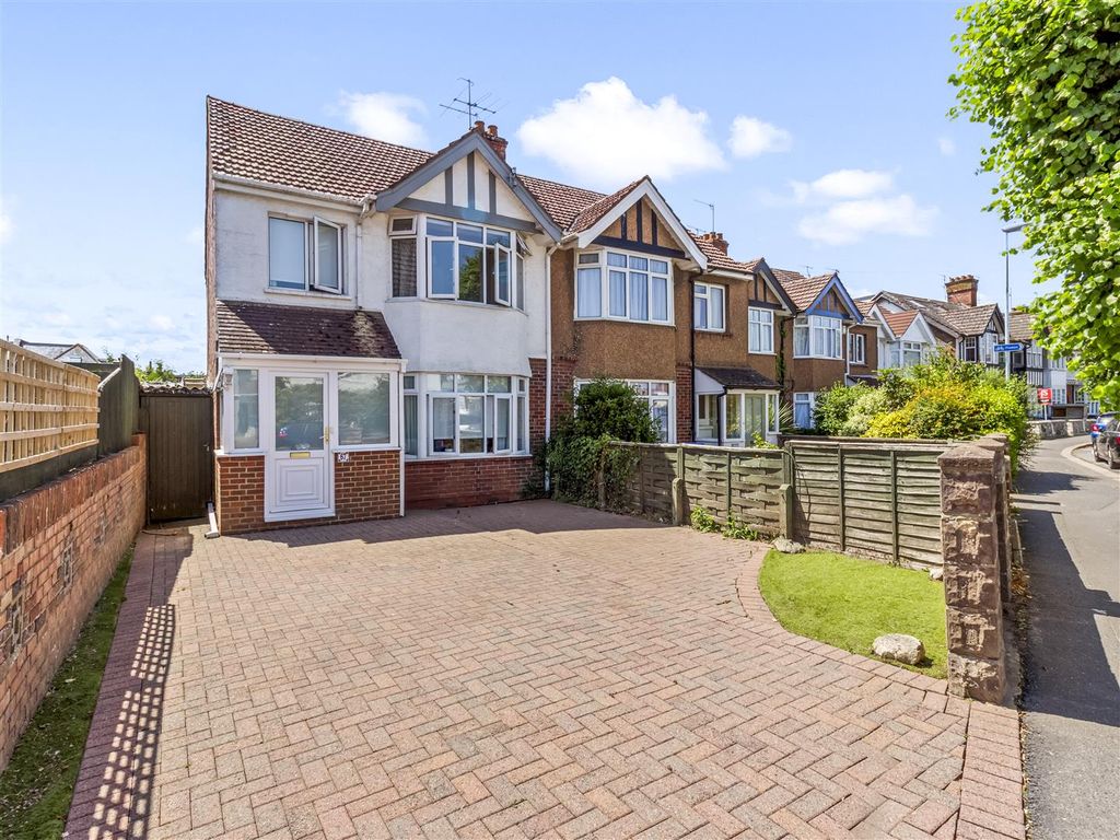 Property photo 1 of 19 67 Pavilion Road-019.Jpg