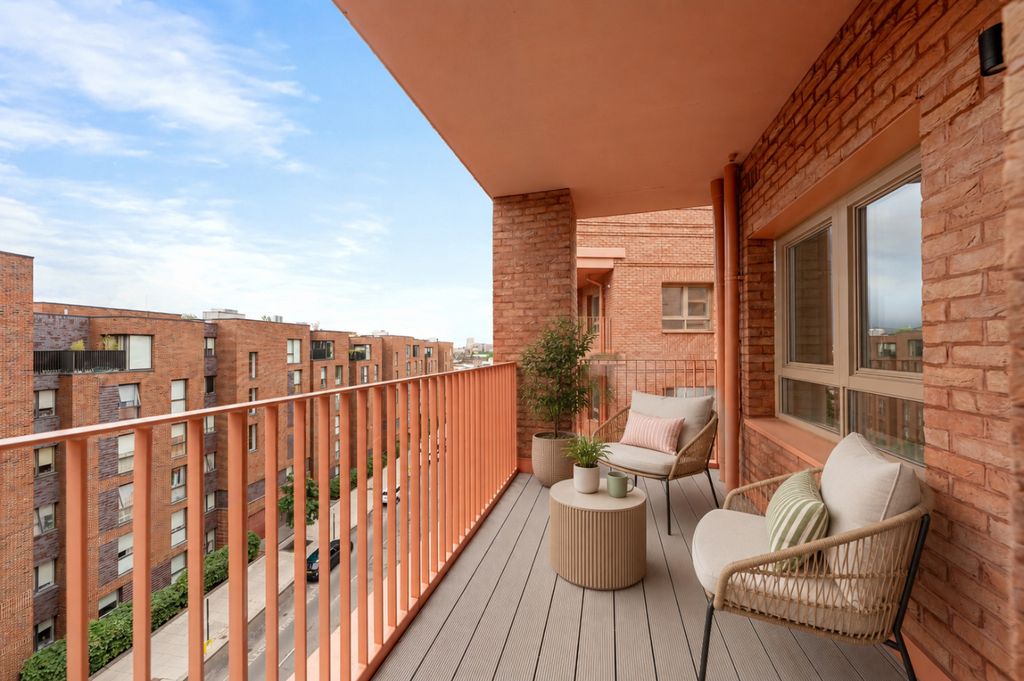 Property photo 2 of 10 Belrise F29-7.Jpg