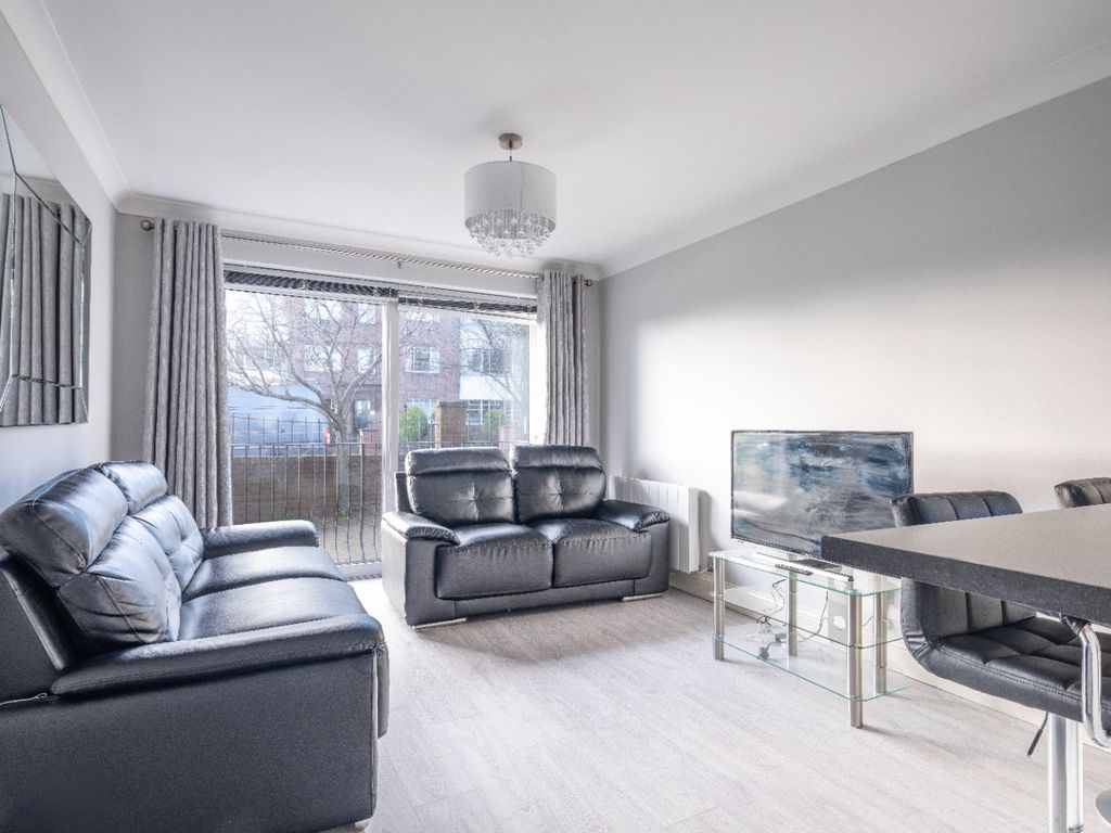 Property photo 3 of 7 5902703