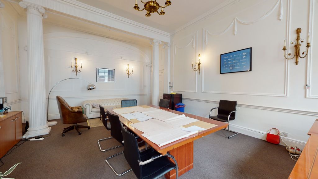Property photo 2 of 7 Open Plan Office