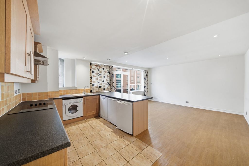 Property photo 3 of 15 Picture No. 49