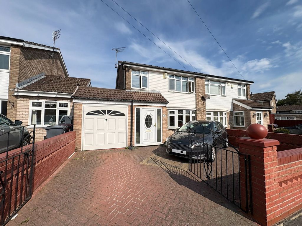 Property photo 1 of 27