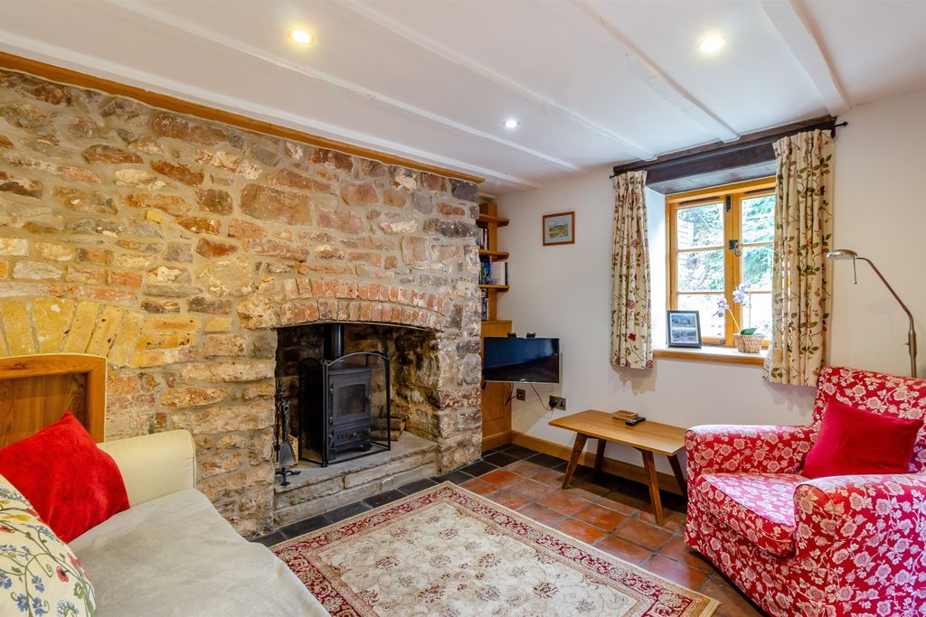 Property photo 3 of 29