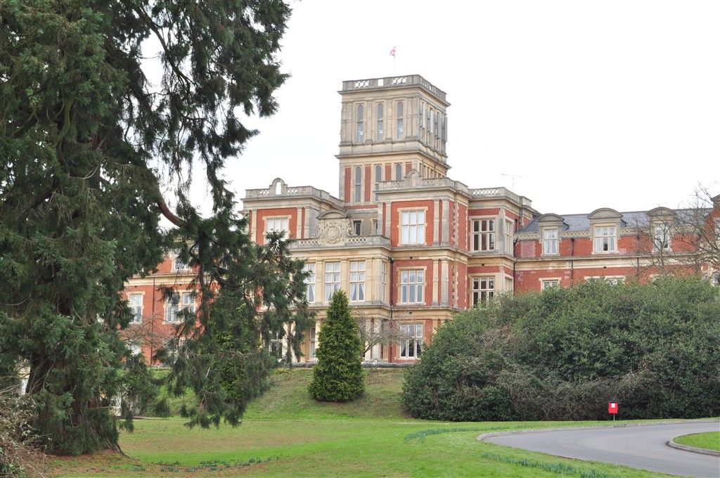 Property photo 2 of 19 Surrounding Area