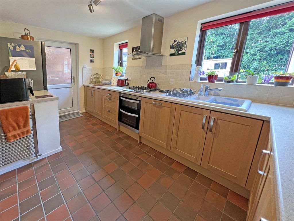 Property photo 2 of 18 Picture No. 05