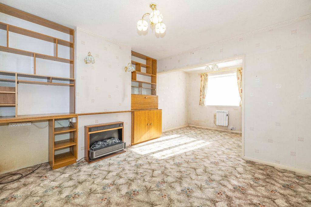 Property photo 2 of 16 Picture 2