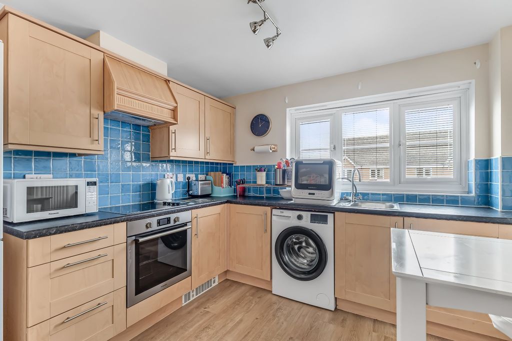 Property photo 2 of 13 Picture 2