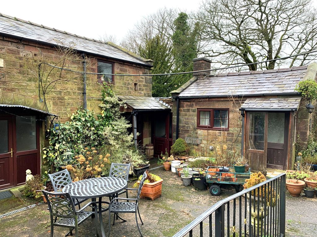 Property photo 3 of 39 Ched30