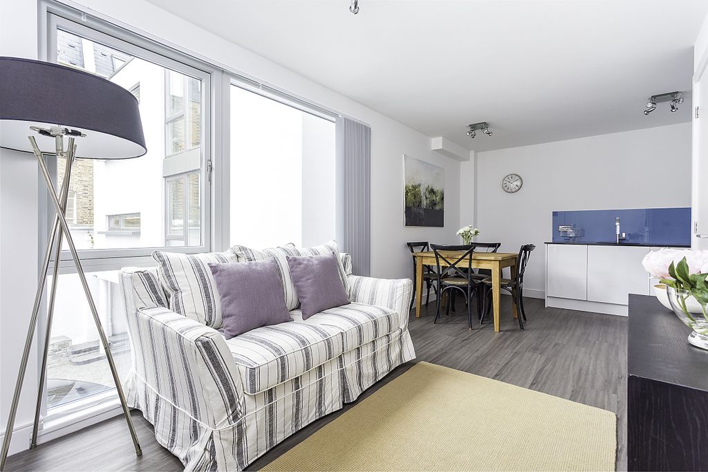 Property photo 1 of 8 1